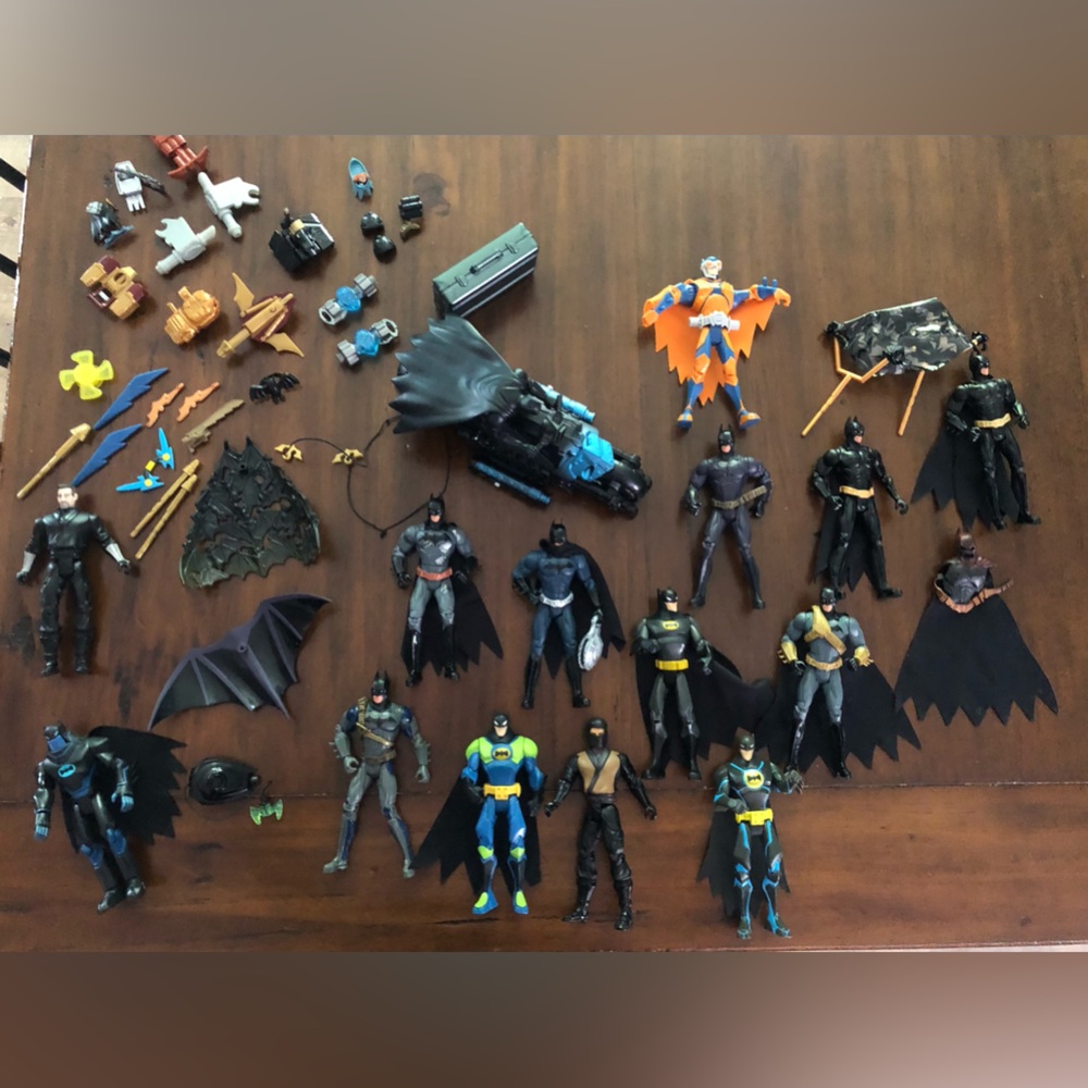 • BATMAN COLLECTION •